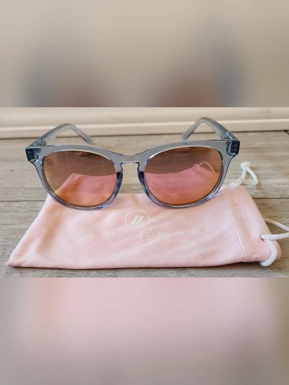 EUC Baby Blue BLENDERS w/Pink Lens Women's Sunglasses